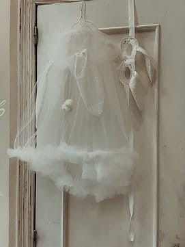 Peleryna z uszami królika Valentina The Swan