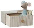Myszka tancerka w pudełku daybed Maileg