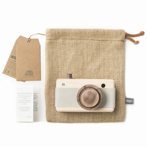 FANNY & ALEXANDER HEIRLOOM WOODEN TOY CAMERA - BREEZE